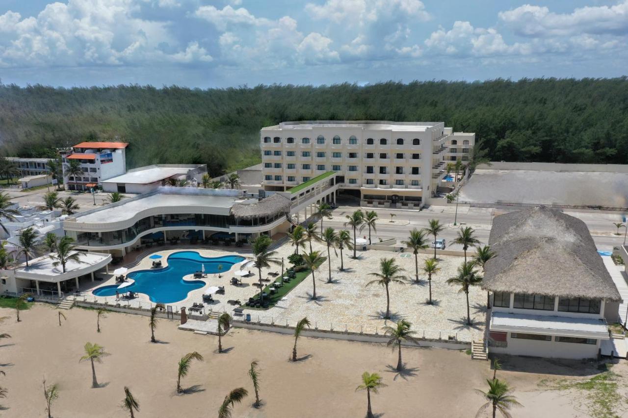 Hotel Arenas Del Mar Resort Tampico Exterior photo